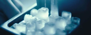 Choosing the Best Frigidaire Ice Maker: A Comprehensive Review