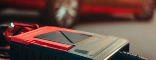 Smart Car Battery Charger and Jump Starter: Which One to Buy in 2023?