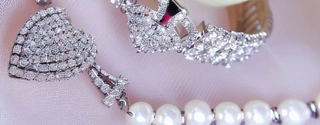 2023 Jewelry Set Review: Hadskiss vs Unicra - Bridal Guide