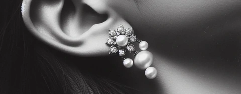 2023 Earring Guide: Diamond Feather vs Pearl Drop & more!