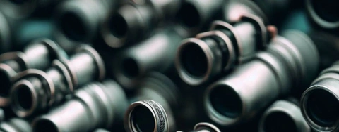 Choosing the Best Compact Binoculars: A Comprehensive 2023 Review