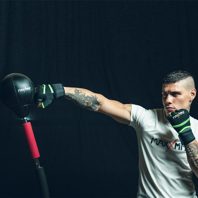 Click to view MaxxMMA Advanced Cobra Reflex Bag Kit 2.0